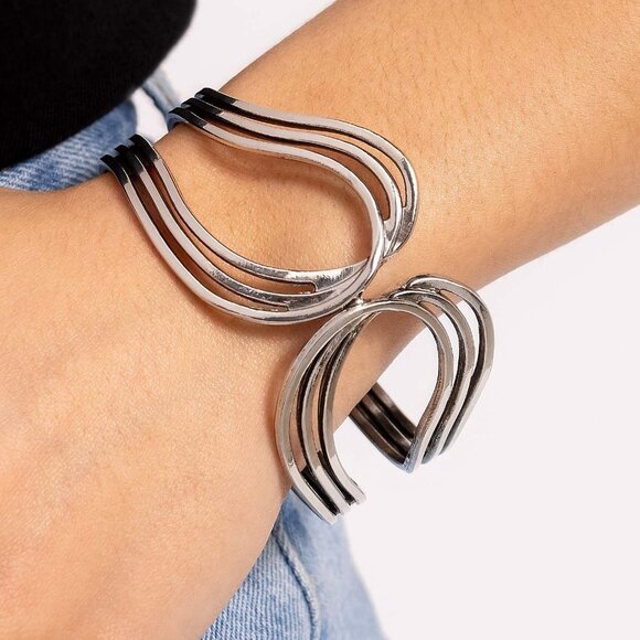 Shockwave Attitude - Silver Bracelet - Picture 1 of 2